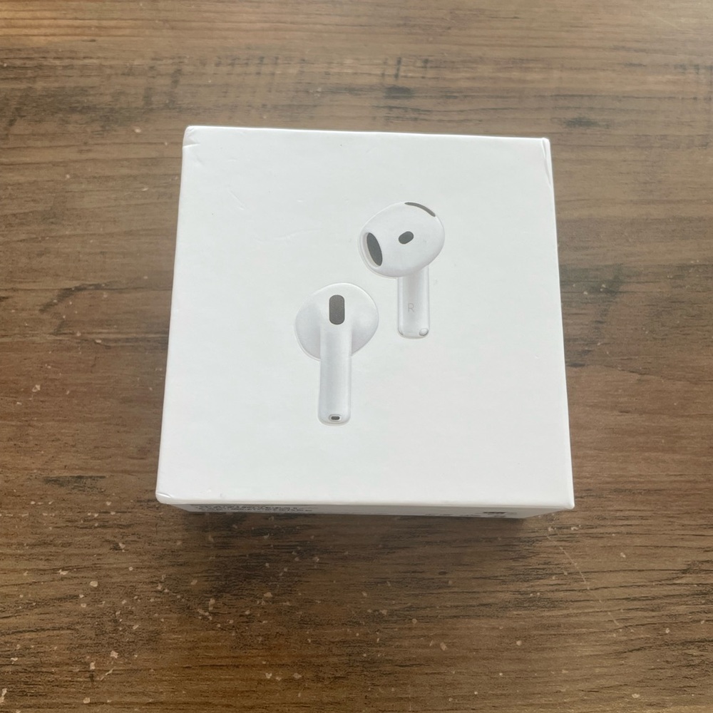 Airpod 4 Active Noise Cancellation